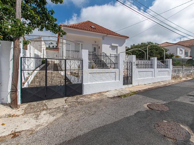 Casa venda em Bairro dos CTT, Odivelas