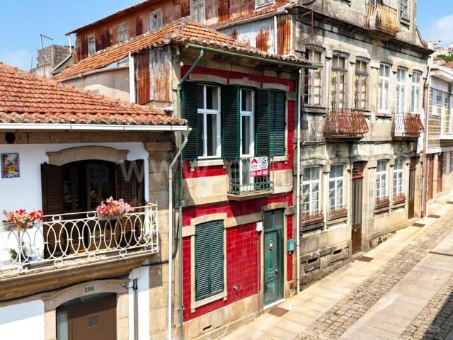 Casa venda em Santiago de Subarrifana, Marecos