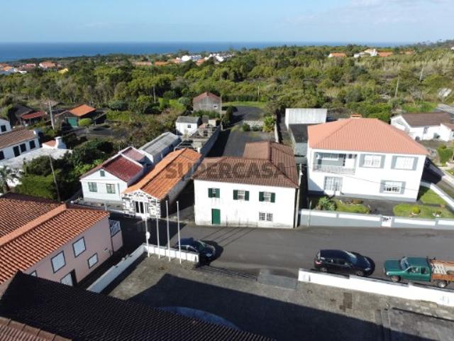 Casa venda em Açores, Madalena