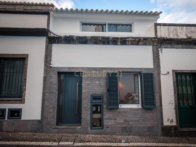 Casa venda em Ponta Delgada (São José), Ponta Delgada