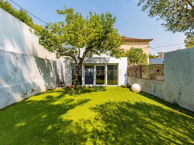 Casa venda em São Francisco Xavier, Lisboa