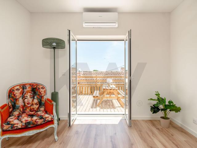 Casa venda em Cova da Piedade, Almada