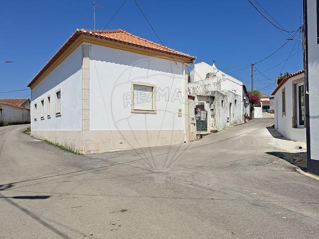 Vivenda venda em Miragaia e Marteleira, Lourinhã