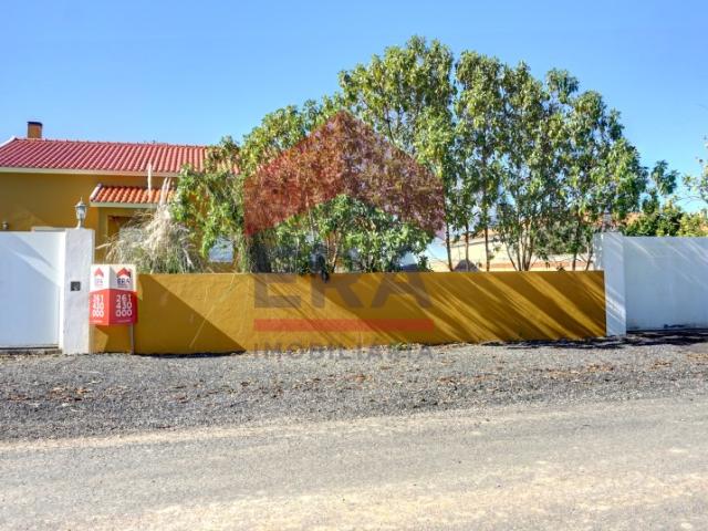 Casa venda em Cadaval, Vermelha