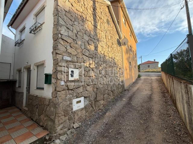 Casa venda em Ferreirim, Lamego