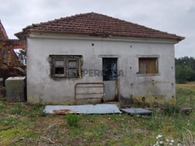 Casa venda em Rio Maior, Santarém
