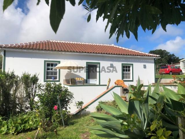 Casa venda em Bairro dos Americanos, Vila do Porto