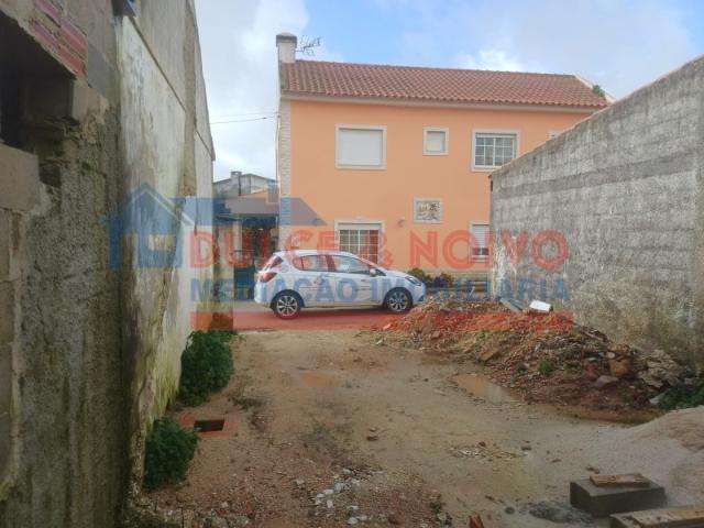 Casa venda em Cadaval, Vermelha