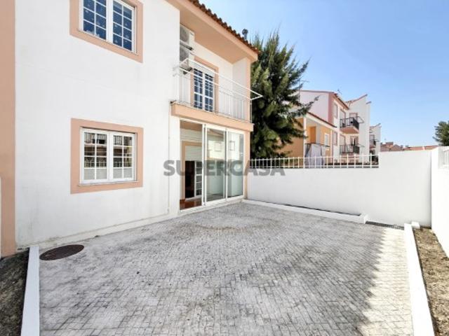 Casa venda em Azeitão (São Lourenço e São Simão), Setúbal