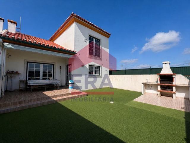 Casa venda em Geraldes, Peniche