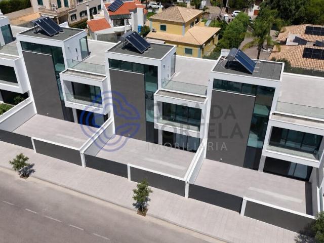 Casa venda em Alto do Calhau, Faro