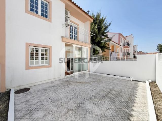 Casa venda em Azeitão (São Lourenço e São Simão), Setúbal