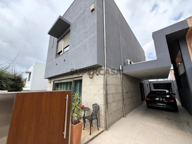 Casa venda em Vila Nova De Gaia, Porto