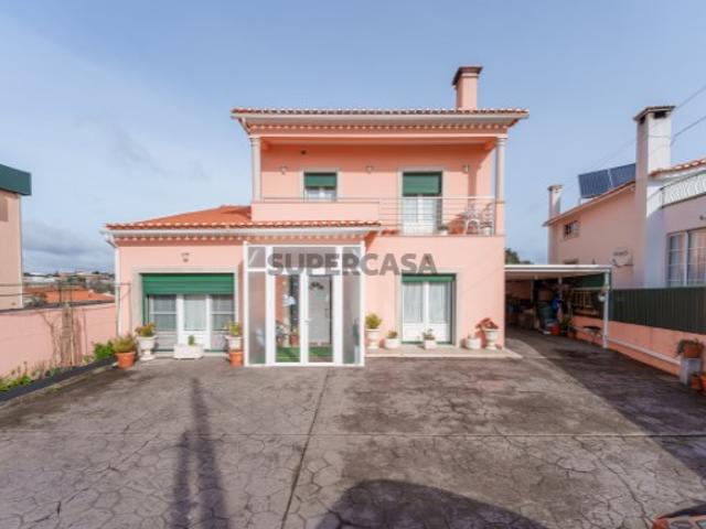 Casa venda em Ourém, Santarém