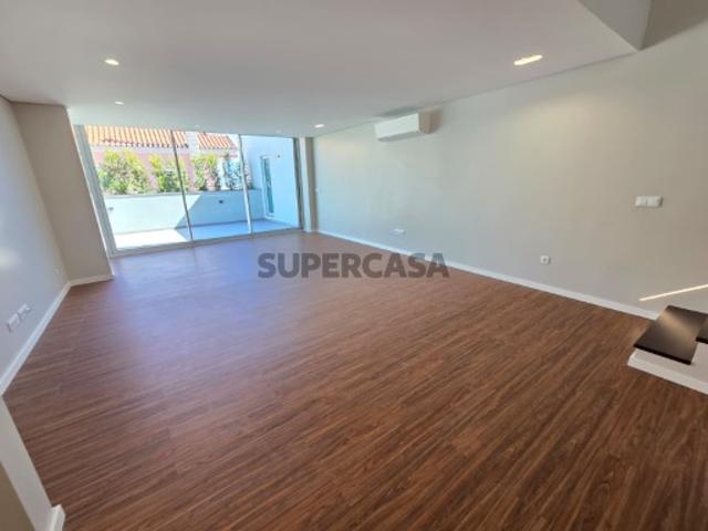 Casa venda em Bairro dos Quatro, Odivelas