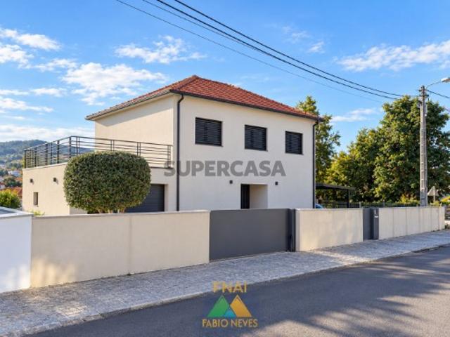 Casa venda em Vila Nova de Famalicão, Braga
