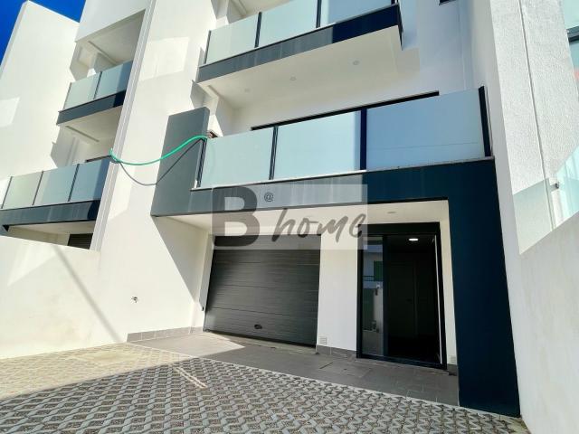 Casa venda em Seixal, Corroios