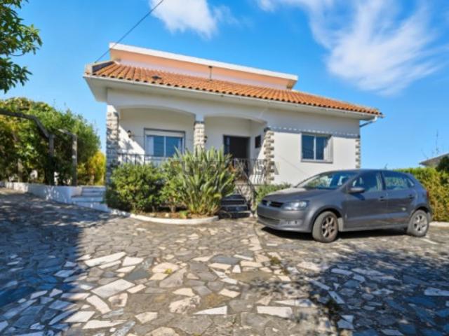 Casa venda em Olho Marinho, Óbidos