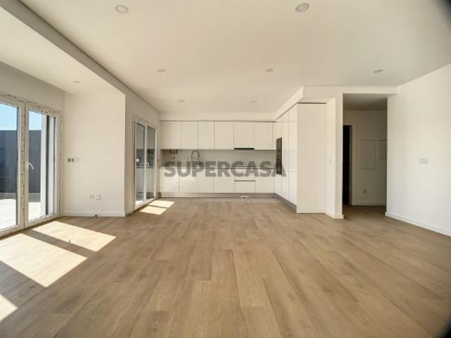 Casa venda em Pêra de Cima, Almada