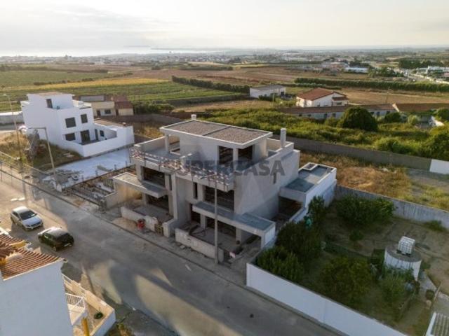Casa venda em Bufarda, Peniche