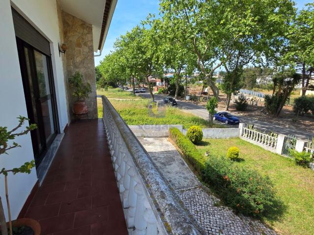 Casa alugar em Quinta dos Pinheiros, Caldas Da Rainha