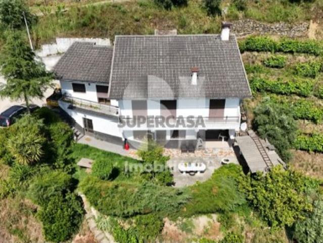 Casa venda em Aldeias, Viseu