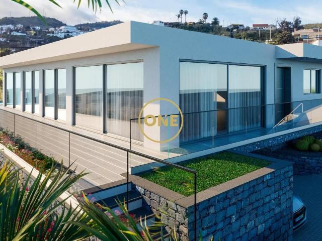 Apartamento venda em Azenha, Santa Cruz