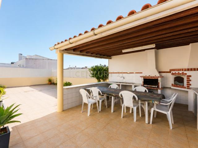 Casa venda em Alto do Vale de Rosal, Almada