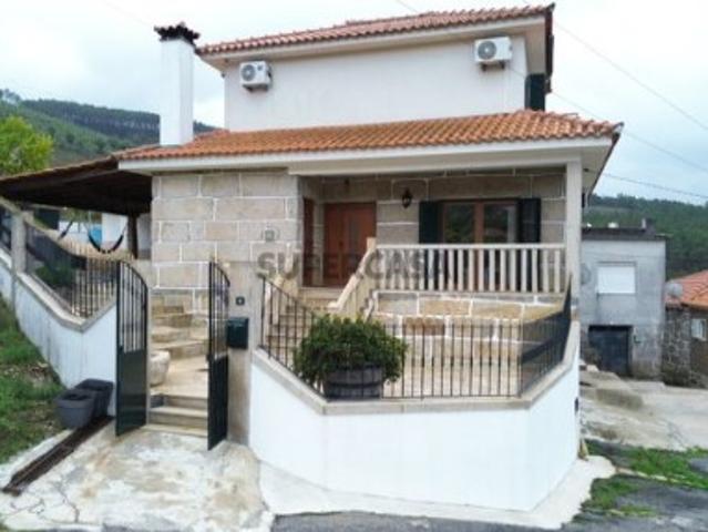 Casa venda em Mondim De Basto, Vila Real