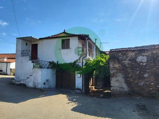 Casa venda em Edroso, Bragança