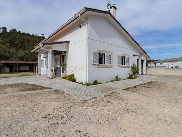 Casa venda em Vale de Santa Margarida, Leiria