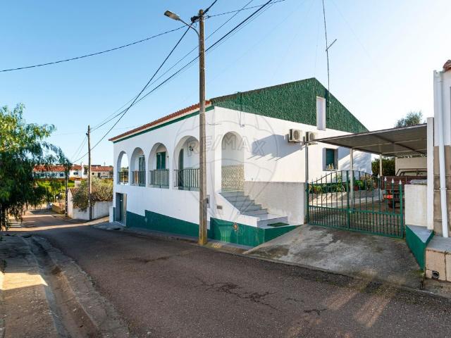 Quinta venda em Casas Novas de Marés, Santiago Maior