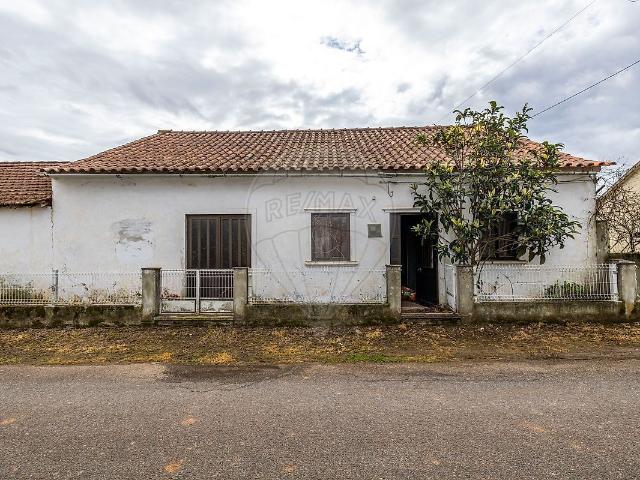 Casa venda em Casais de Santa Teresa, Alcobaça