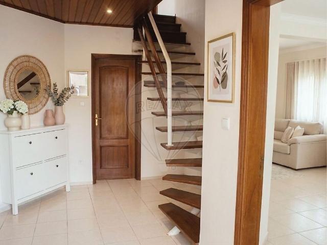 Casa venda em Algueirão, Algueirão-Mem Martins