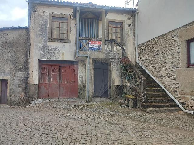 Casa venda em Almofala e Escarigo, Figueira de Castelo Rodrigo