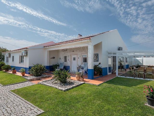 Casa venda em Alvorninha, Caldas da Rainha