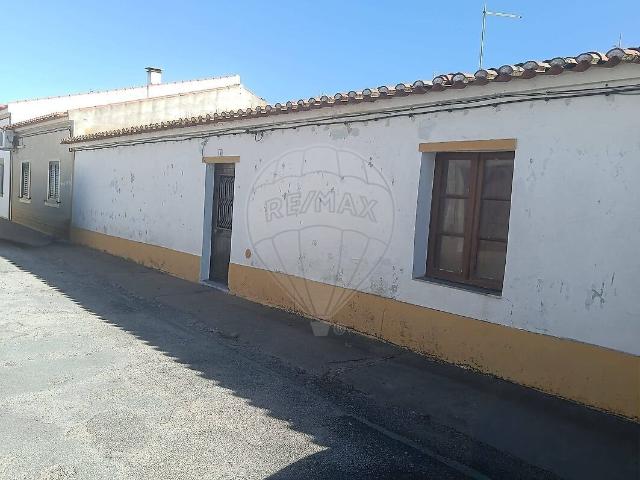 Casa venda em Amareleja, Moura