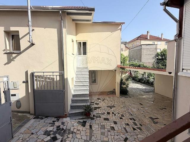 Casa venda em Arcas, Macedo de Cavaleiros