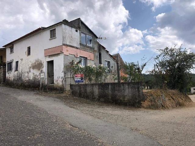 Casa venda em Ázere e Covelo, Tábua