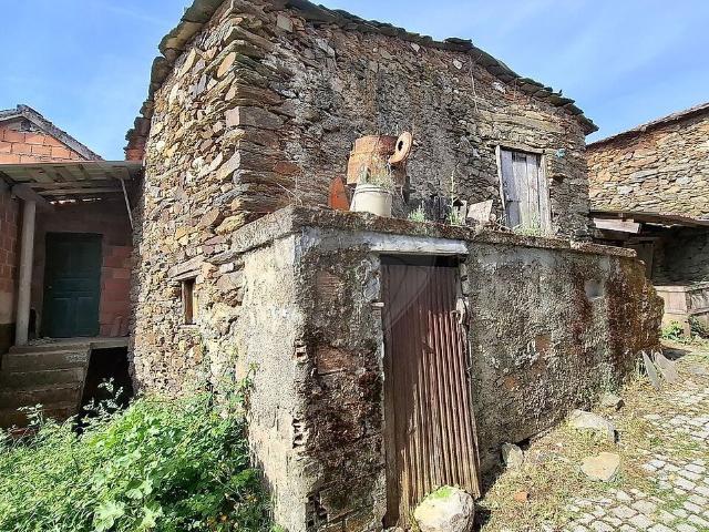 Casa venda em Babe, Bragança