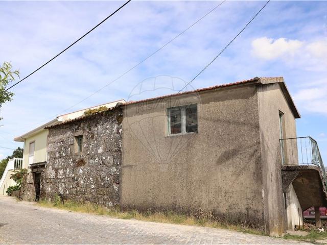 Casa venda em Paredes de Cima, Baião