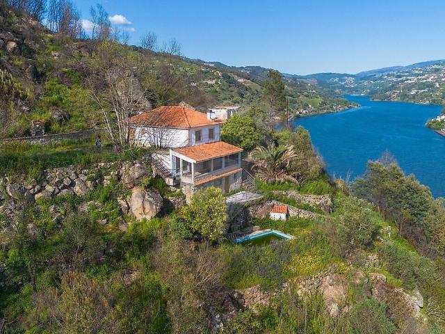 Casa venda em Torna-o-Rego, Baião