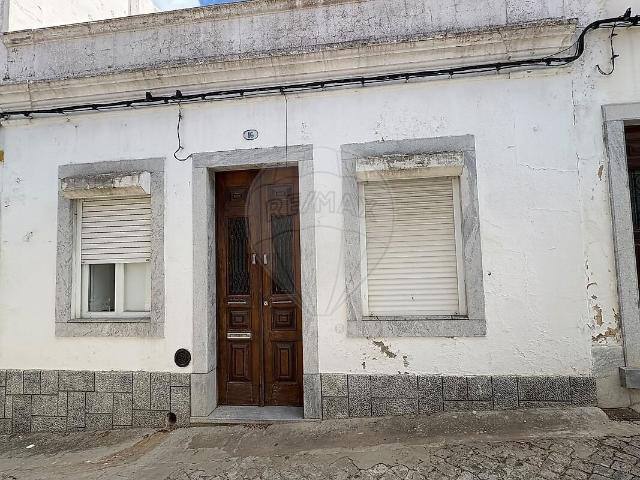 Casa venda em Beja (Salvador e Santa Maria da Feira), Beja