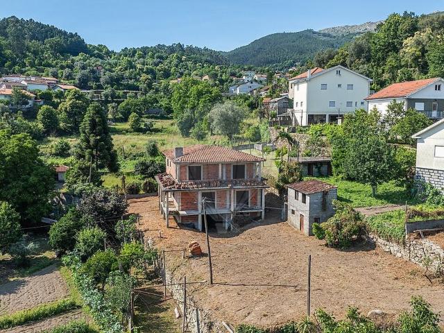 Casa venda em Lordelo, Amares