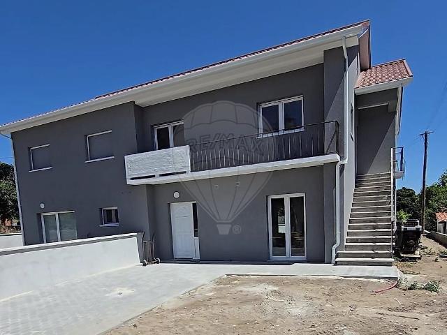 Casa venda em Campo de Besteiros, Tondela