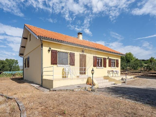 Casa venda em Caria, Belmonte