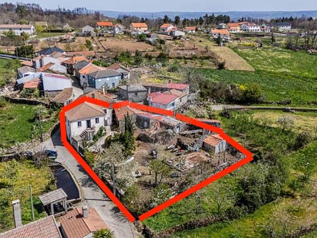 Casa venda em Caria, Moimenta da Beira