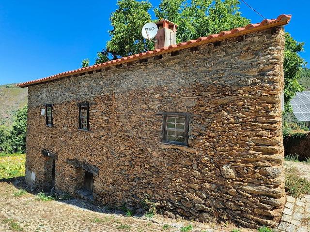 Casa venda em Celas, Vinhais
