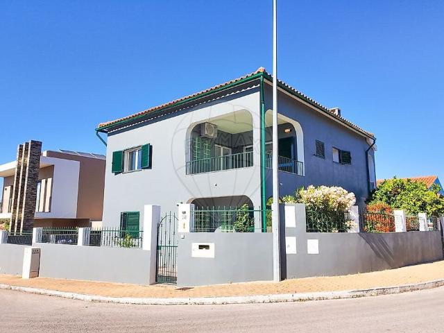 Casa venda em Quinta do Gil, Almada