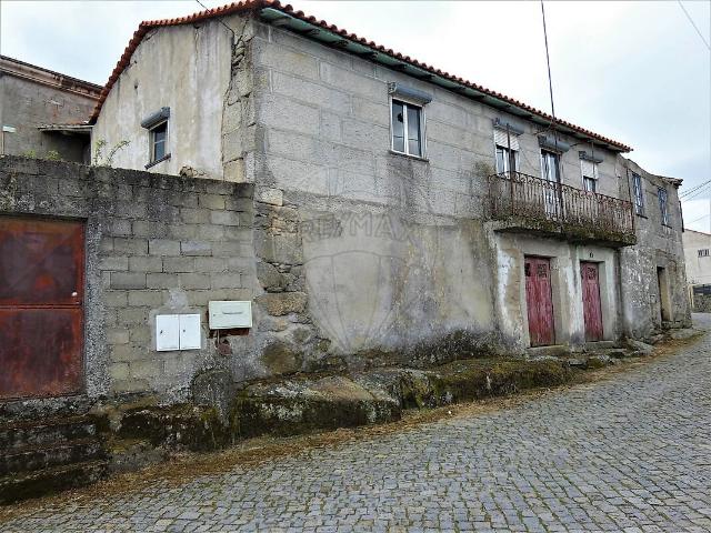 Casa venda em Chavães, Tabuaço